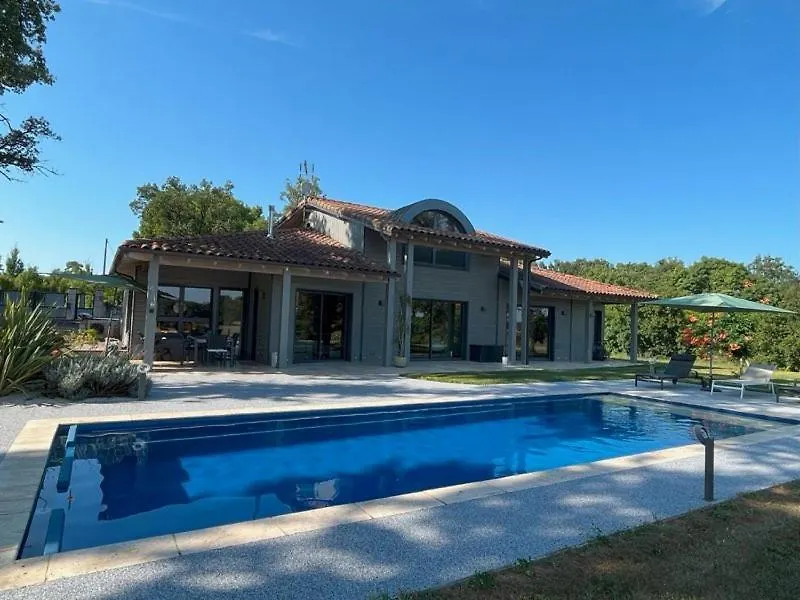 Maison De Campagne Atypique Monfort
